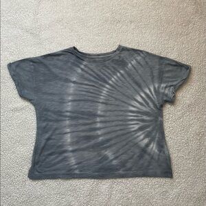 Women’s gray tie-dye t-shirt